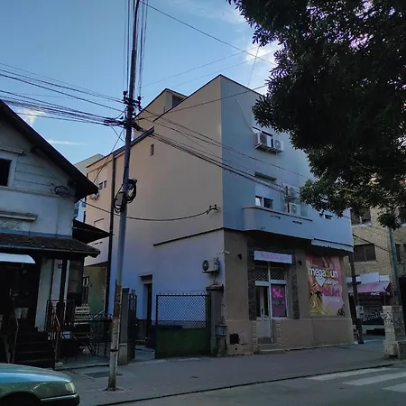Dona 2 Apartment *